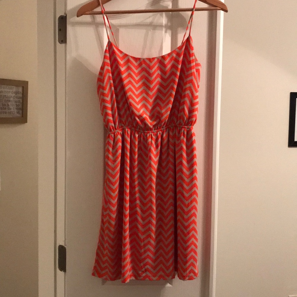 Franchescas Chevron dress size small